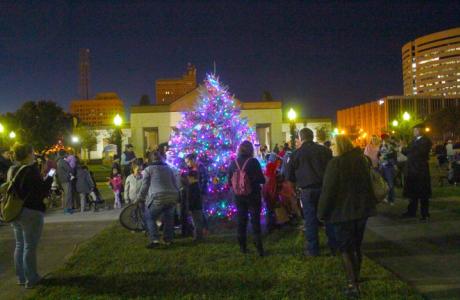 Holiday Tree Lighting