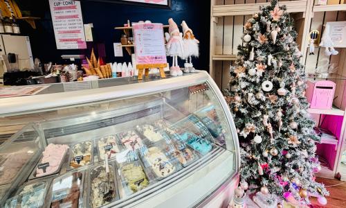 Hoorays Gelato Kitchen at Christmas