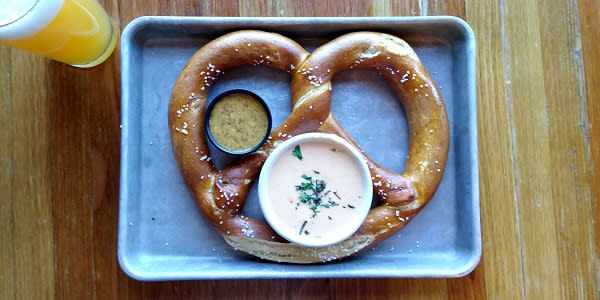 Large pretzel