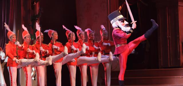 Nutcracker soldier dance discount