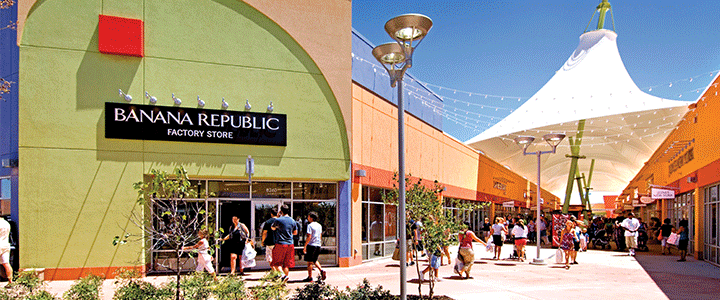 Exterior of the outdoor Oklahoma City Outlet Mall