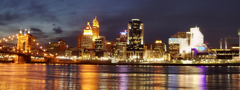Cincinnati skyline from kentucky shore night