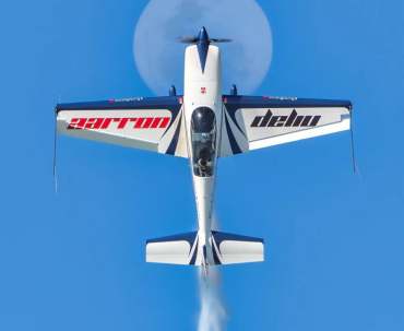 Aaron Deliu's Extra 330SC