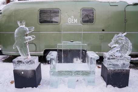 The Gem Ice Bar - Throne