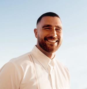 Travis Kelce headshot