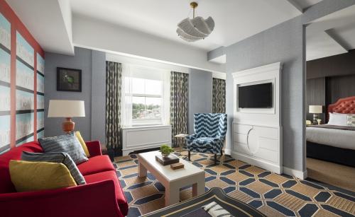 Graduate Suite
