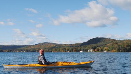 Man kayaking in Saratoga lake