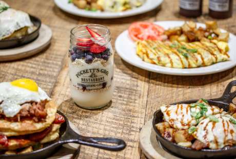 Pucketts Breakfast items