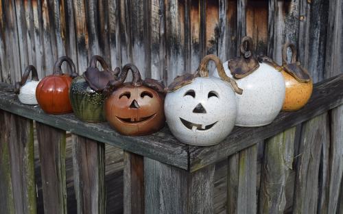 Thomas Pottery Pumpkins and Jack-o-Laterns