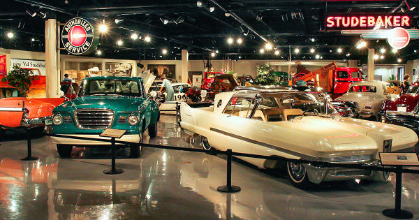 South-bend-studebaker-museum-showroom-edit