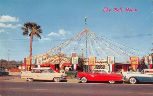 The Doll House in Palm Springs in the 1950s