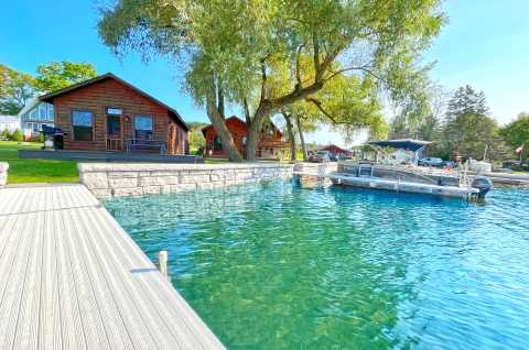 DeRuyter Lake Log Cabin Rentals