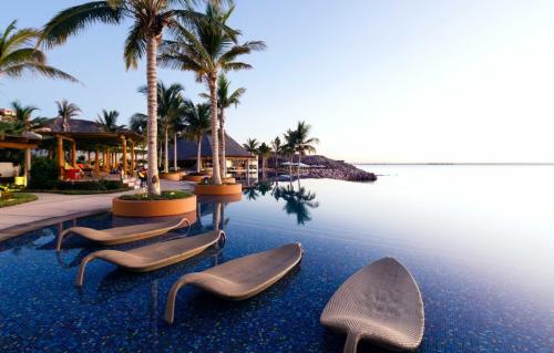 Costa Baja Beachfront Lounge Pool