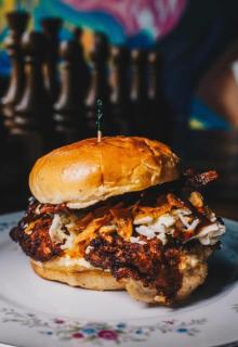 chicken sandwich image from sugar whiskey sis moonshine bar in covington ky