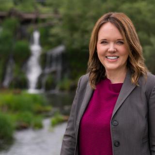 Moira Davin Headshot 2019