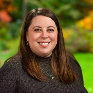 Melissa Elkins Headshot 2021