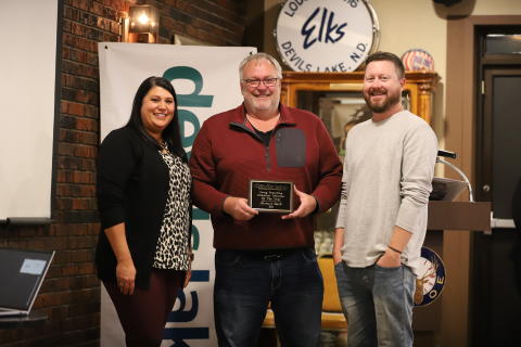 Long-Standing Chamber Member of the Year, Farmer's Union Oil (Tom Haahr)