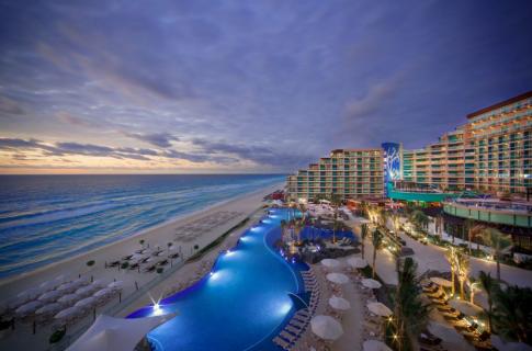 Hard Rock Hotel Cancun - 3
