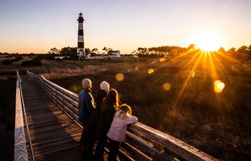 bodie island lighthouse sunset family winter fall