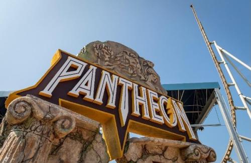 Pantheon rollercoaster Busch Gardens
