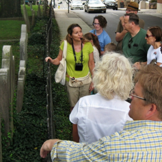 Group during a Knoxville Walking Tour at a cemetery