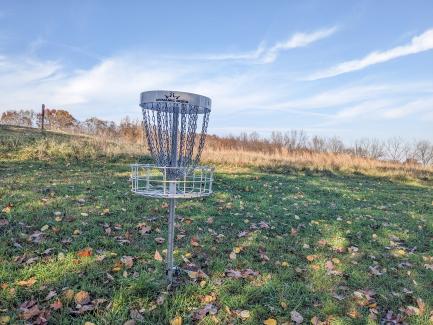 basket #10 on the Seven Points Ravine 18 disc golf course