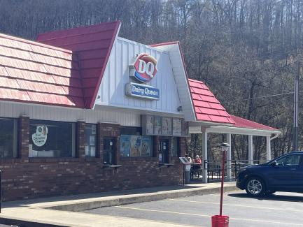 Exterior view of Dairy Queen in Huntingdon, PA