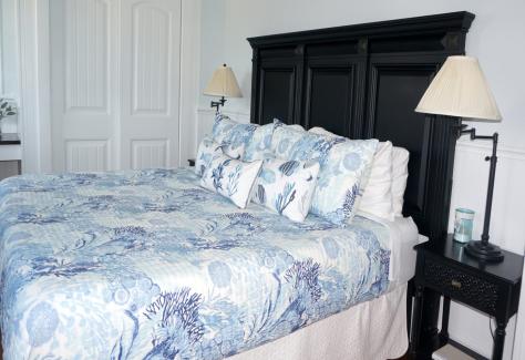 Marsh Harbour Inn_Interior_01