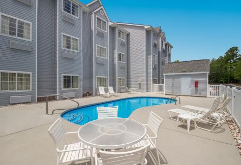 Exterior Pool