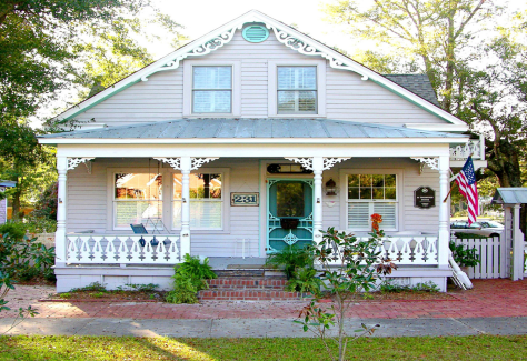 Tour House