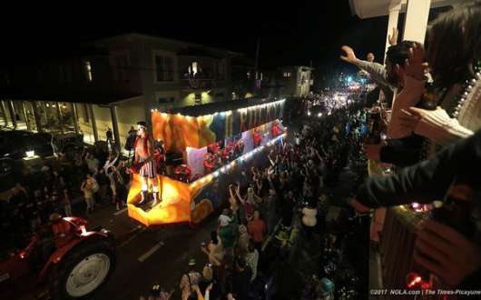 mardi gras day parade covington la