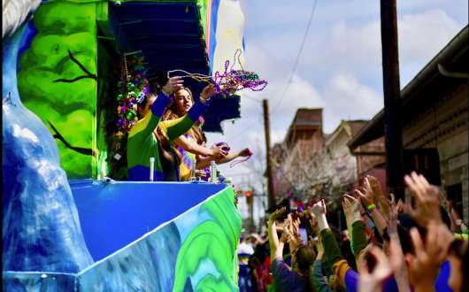 mardi gras parade covington la