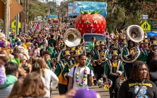 mardi gras parade covington la