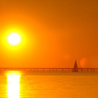 Sunset over Lake Pontchartrain, seen from the Mandeville seawall.