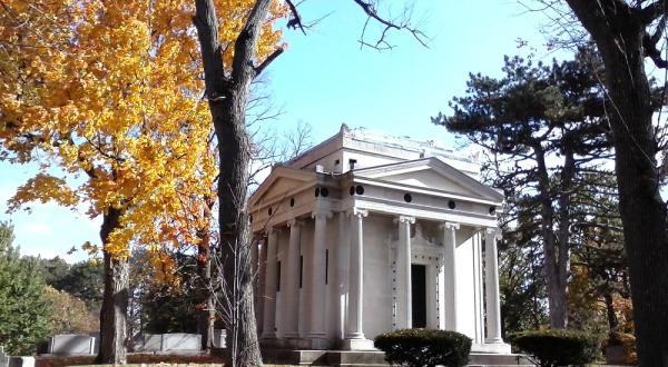 Deeds Mausoleum