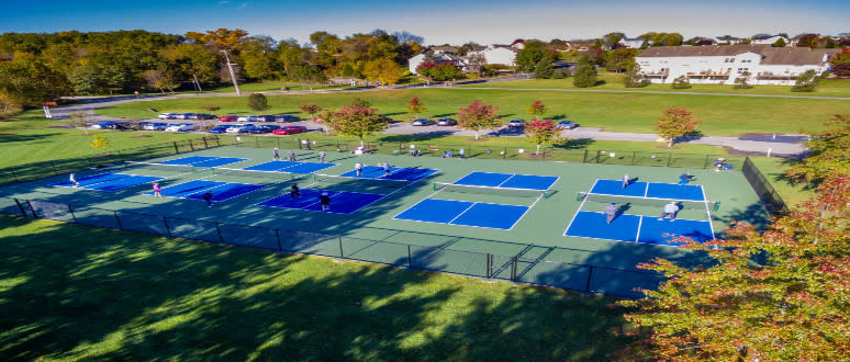 Pickleball Courts at Mill Race Park