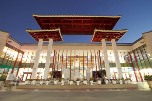 Lunar New Year  Little Saigon Business District Restaurants