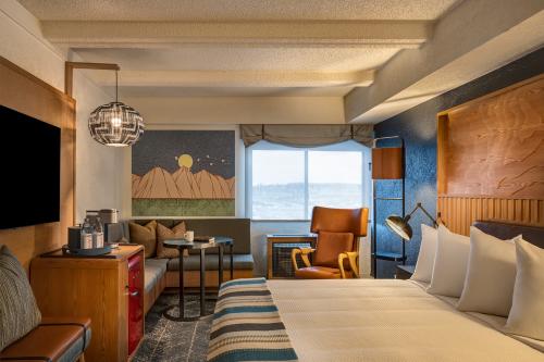 Wild Birch Hotel Room