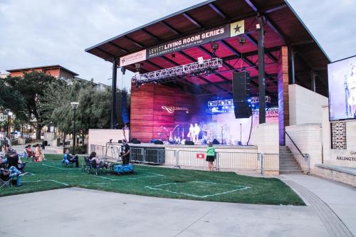 Photo of socially distant outdoor concert at Levitt Pavilion