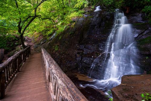 Picture of Juney Whank Falls and boardwalk