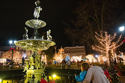 Christmas lights at Fountain Square Park in Bowling Green, Ky.