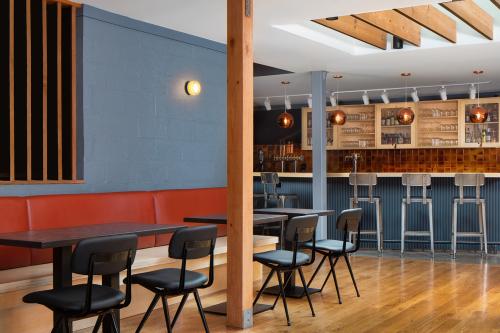 Canteen at Rhode's