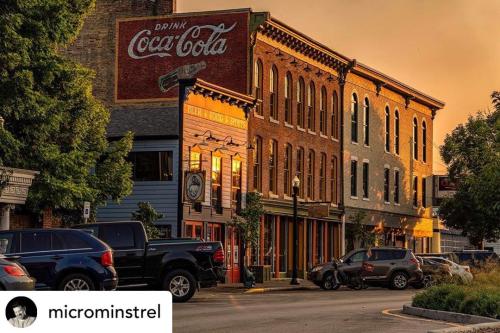 picture of brick buildings during the golden hour in downtown New Albany