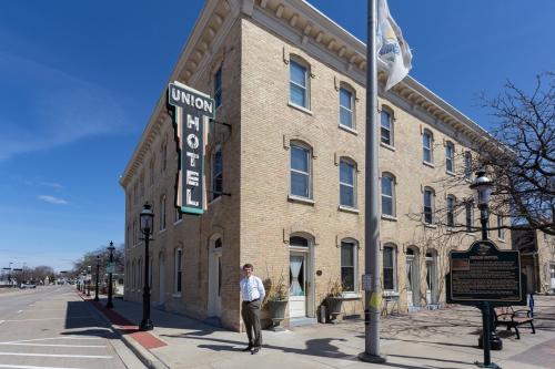 Union hotel with current owner