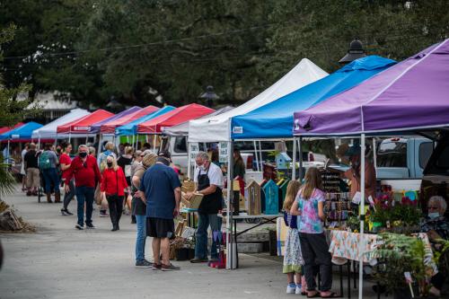 Ocean Springs Fresh Market courtesy Ocean Springs Chamber of Commerce