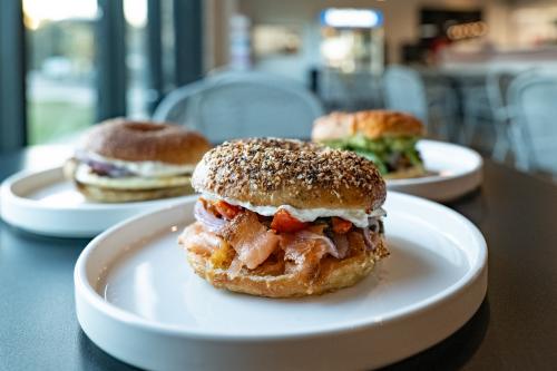 North Hickory Market Photos – Credit to Calvin Reyes