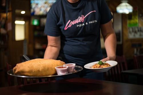 Louie's Pizza and Pasta