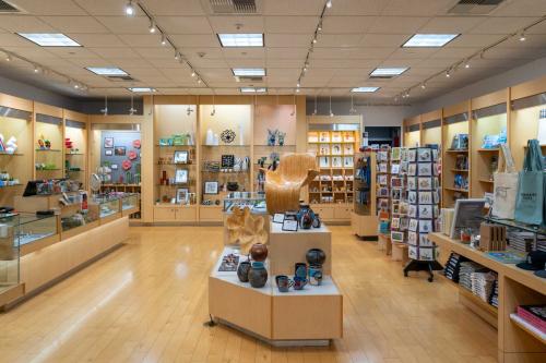 Palm Springs Art Museum Store