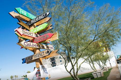 Roosevelt Row signs