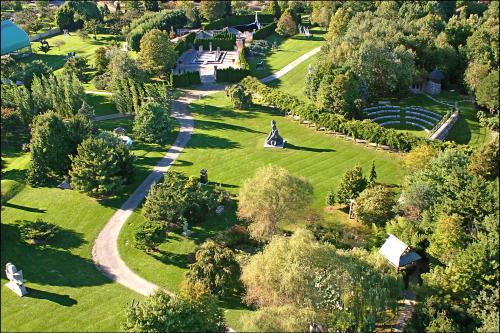 Grounds for sculpture aerial view